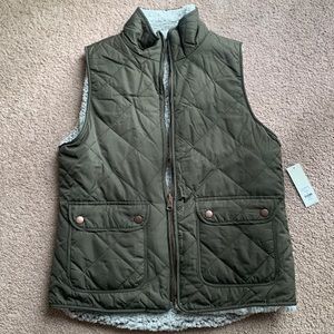 NWT Francesca’s Olive Green Sherpa Lined Vest